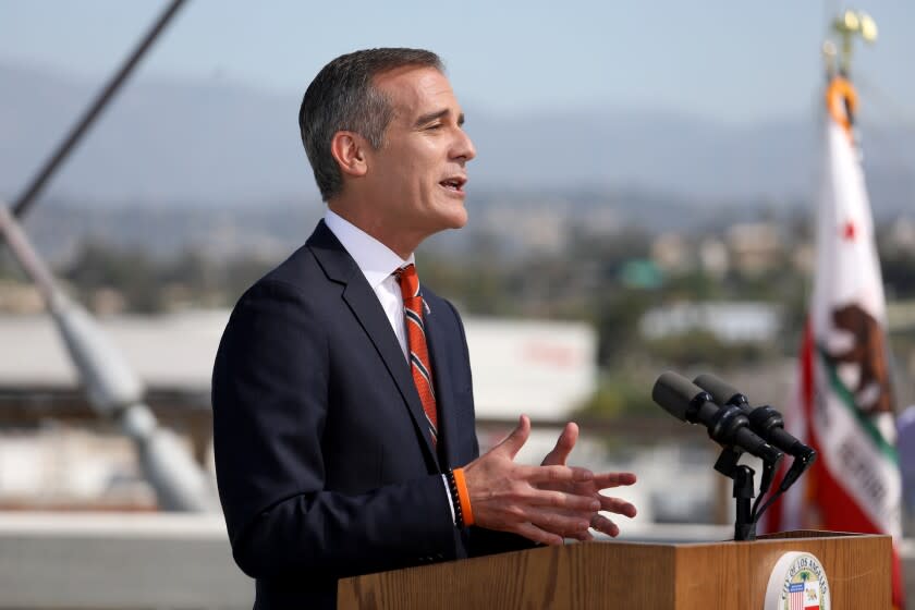 LOS ANGELES, CA - APRIL 14: Los Angeles Mayor Eric Garcetti delivers State of the City Address from the under-construction Sixth Street Viaduct on Thursday, April 14, 2022 in Los Angeles, CA. (Gary Coronado / Los Angeles Times)