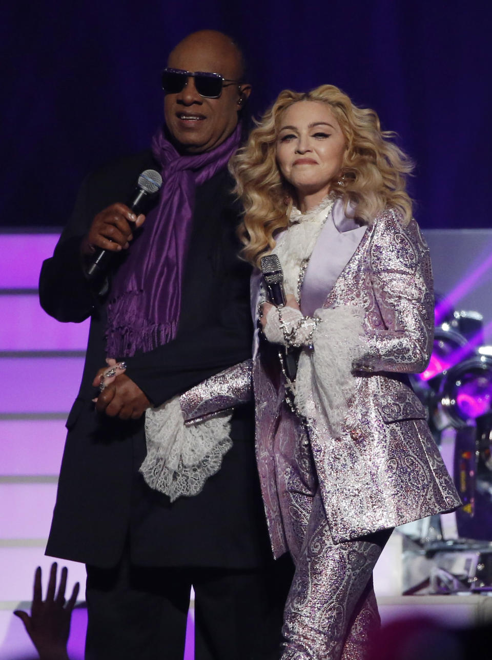 Stevie Wonder and Madonna perform "Purple Rain" during the tribute to Prince at the 2016 Billboard Awards in Las Vegas, Nevada, U.S., May 22, 2016.  REUTERS/Mario Anzuoni