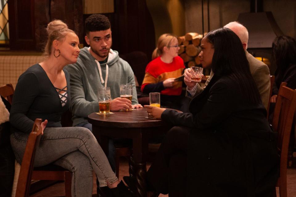 <p>Nate is caught in the middle when Cara makes a dig at Tracy.</p>