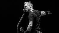 Metallica James Hetfield emotional onstage