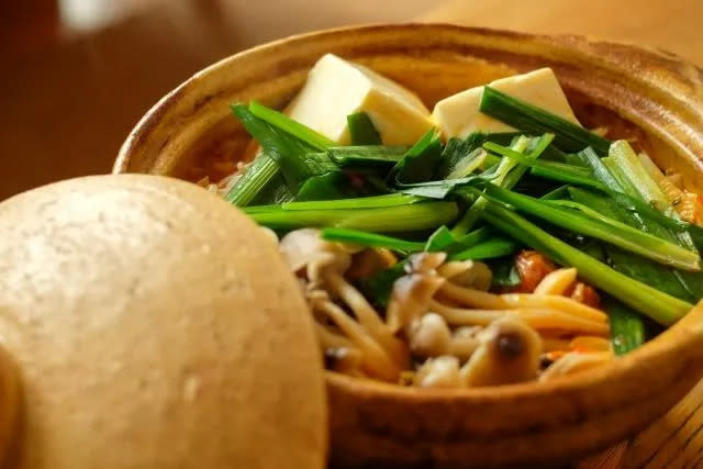 中醫師余雅雯建議，減重想喝湯可以選清湯、排骨湯、雞湯、味噌湯。(圖／photoAC )