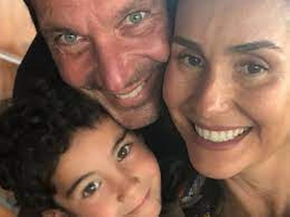 Raquel Oliveira perdió a su esposo, Alfredo Leone, y a su hijo de cinco años, Lorenzo, en el derrumbe del apartamento de Surfside.