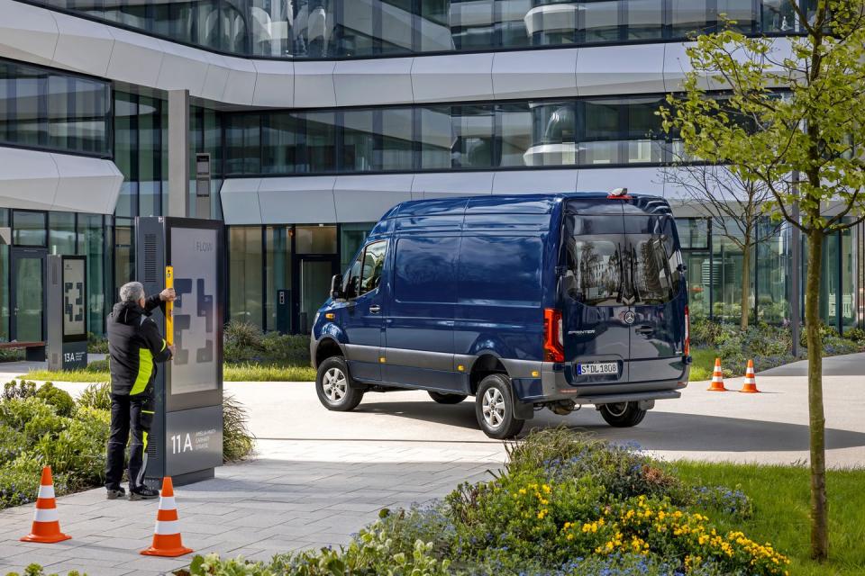 2025 mercedes benz sprinter