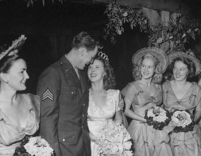 41 Vintage Photos of Celebrity Weddings From the 1960s