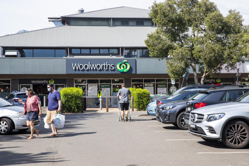 SYDNEY, AUSTRALIA - DECEMBER 18: A general view is seen of Woolworths in Avalon on December 18, 2020 in Sydney, Australia. A cluster of Covid-19 cases on the northern beaches of Sydney has grown to 28, prompting NSW health officials to urge residents of affected suburbs to stay home. Traffic at Sydney Airport has increased as people rush to leave the city with several states imposing quarantine restrictions for New South Wales residents. (Photo by Jenny Evans/Getty Images)