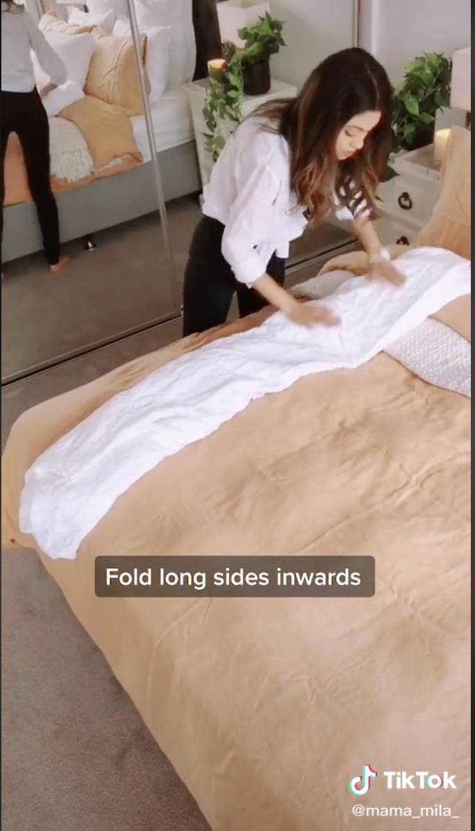 How to fit a folded sheet on TikTok