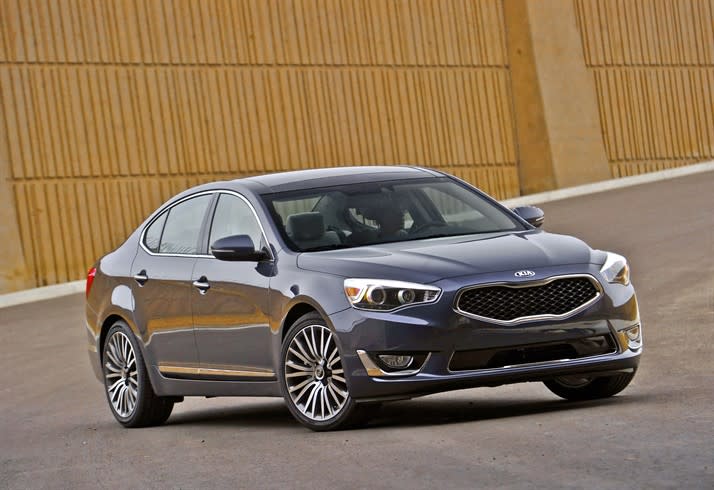 2016 Kia Cadenza photo