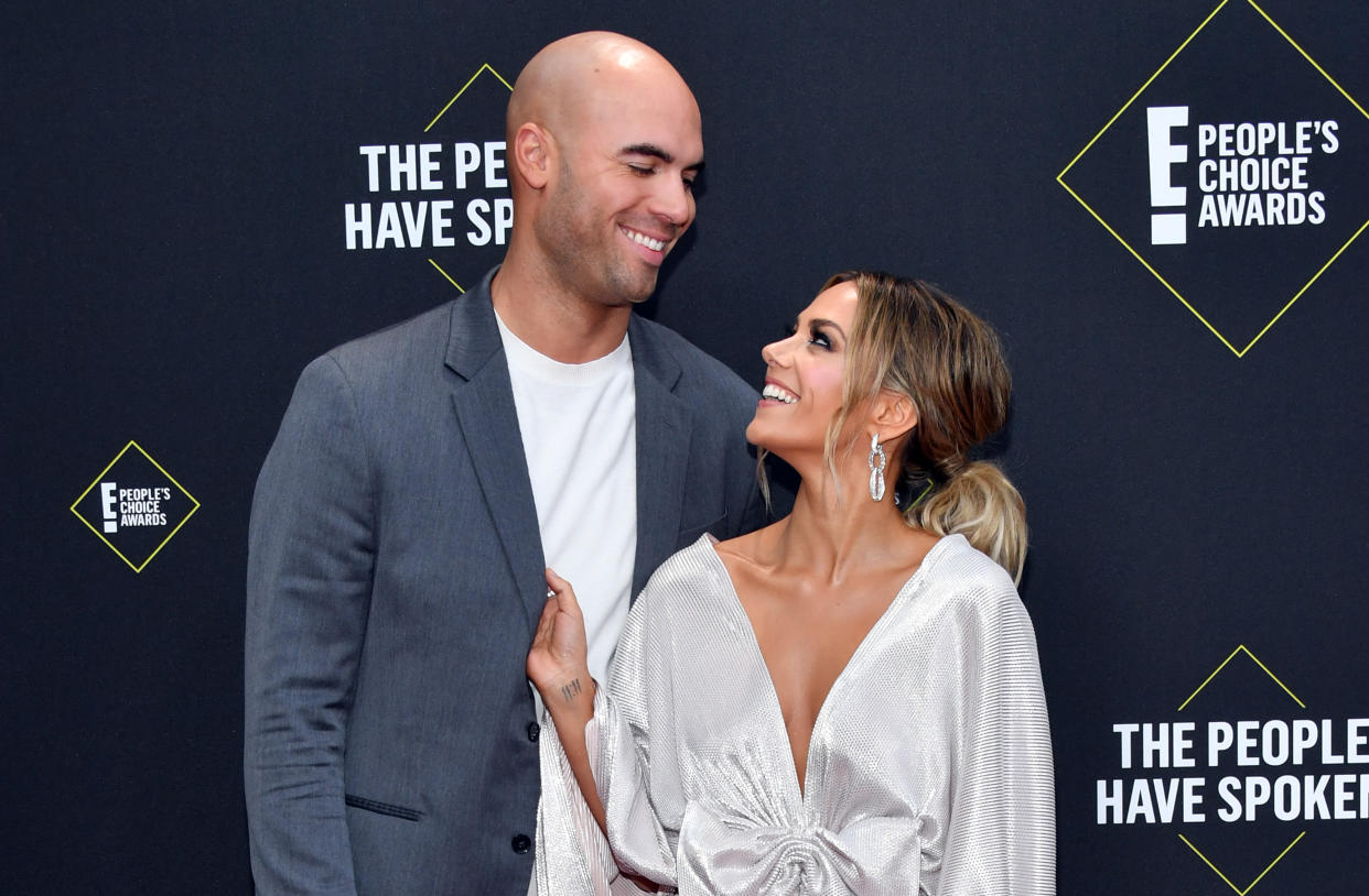 Jana Kramer claims she has a 'divorce body' after splitting from husband Mike Caussin. (Photo: Amy Sussman/E! Entertainment/NBCU Photo Bank)