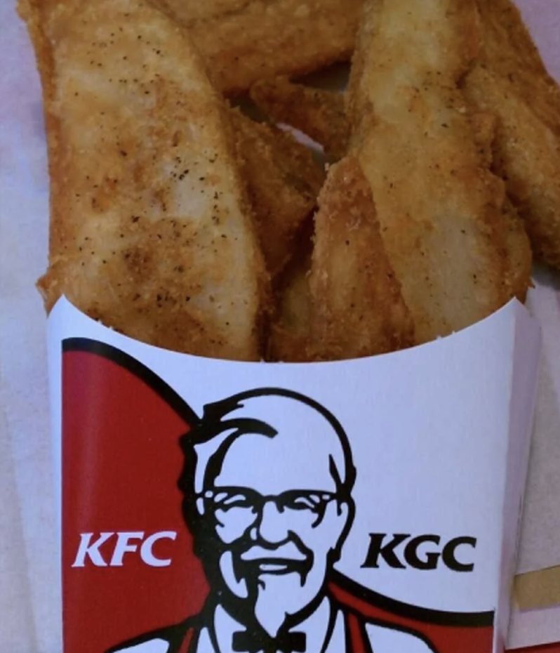   DryCommission5 / KFC / Via reddit.com