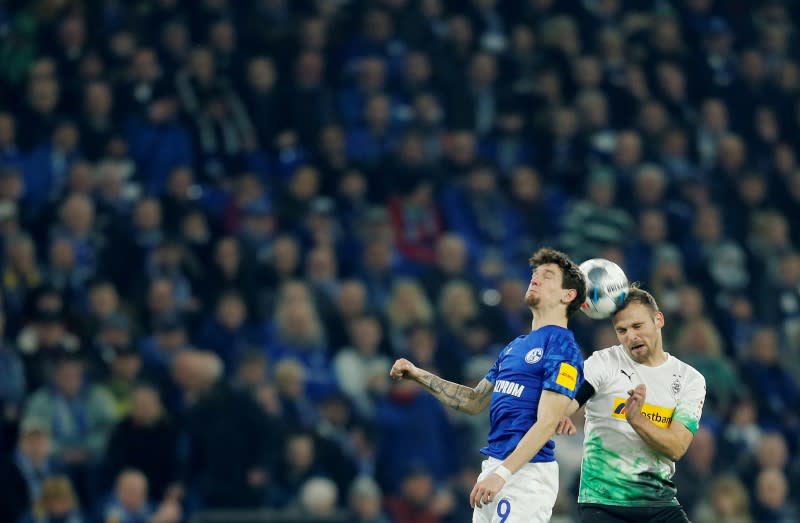 Bundesliga - Schalke 04 v Borussia Moenchengladbach