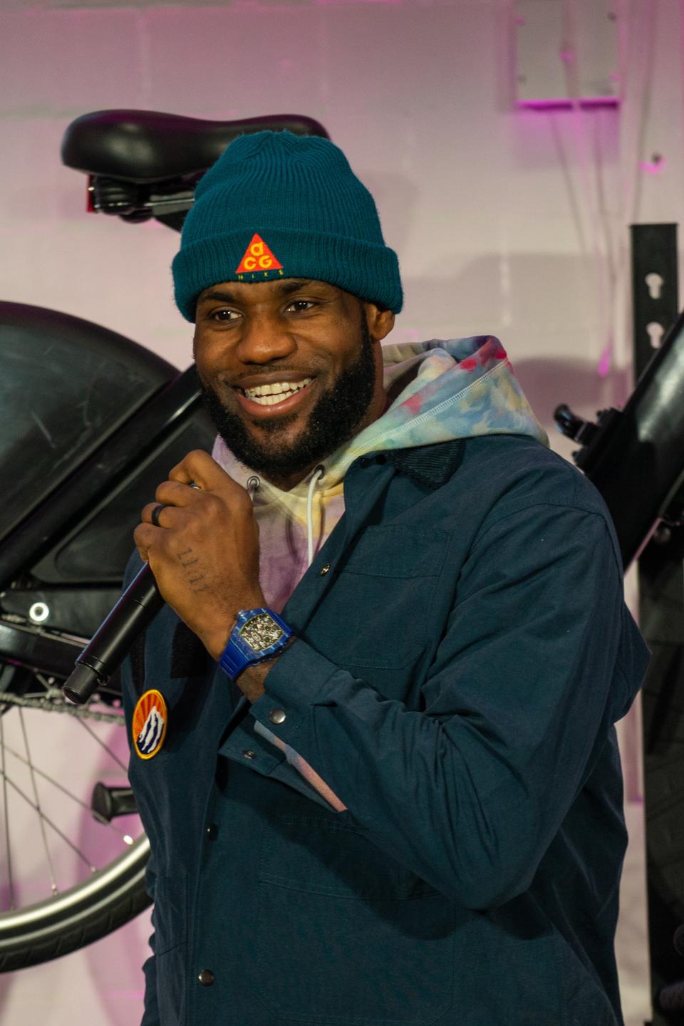 <h1 class="title">Lebron James Attends LyftUp Launch Event</h1><cite class="credit">Bloomberg</cite>