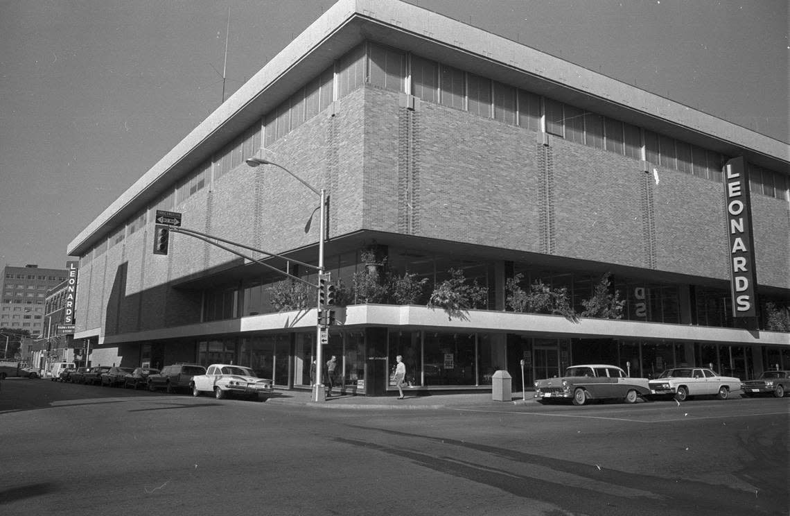 Oct. 17, 1967: Leonard Brothers’ Department Store exterior in downtown Fort Worth.