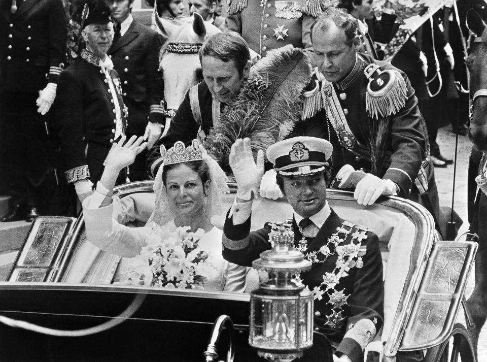 Their wedding ceremony was capped off with a carriage ride through Stockholm.