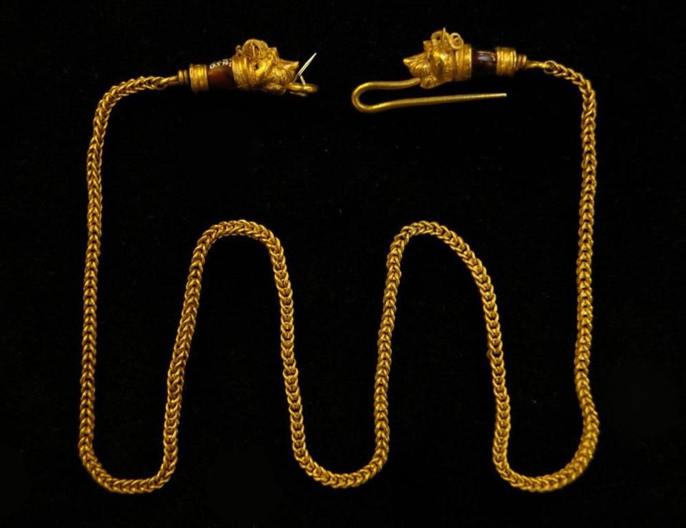 A Greek gold chain necklace missing from the collection of the British Museum (British Museum)