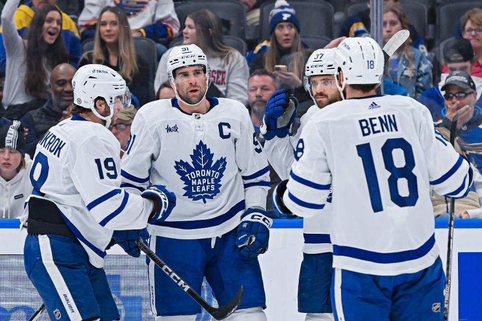 The NHL has fined the Toronto Maple Leafs for travelling during the league-mandated Christmas break for Tuesday's game in St. Louis. (Getty Images)