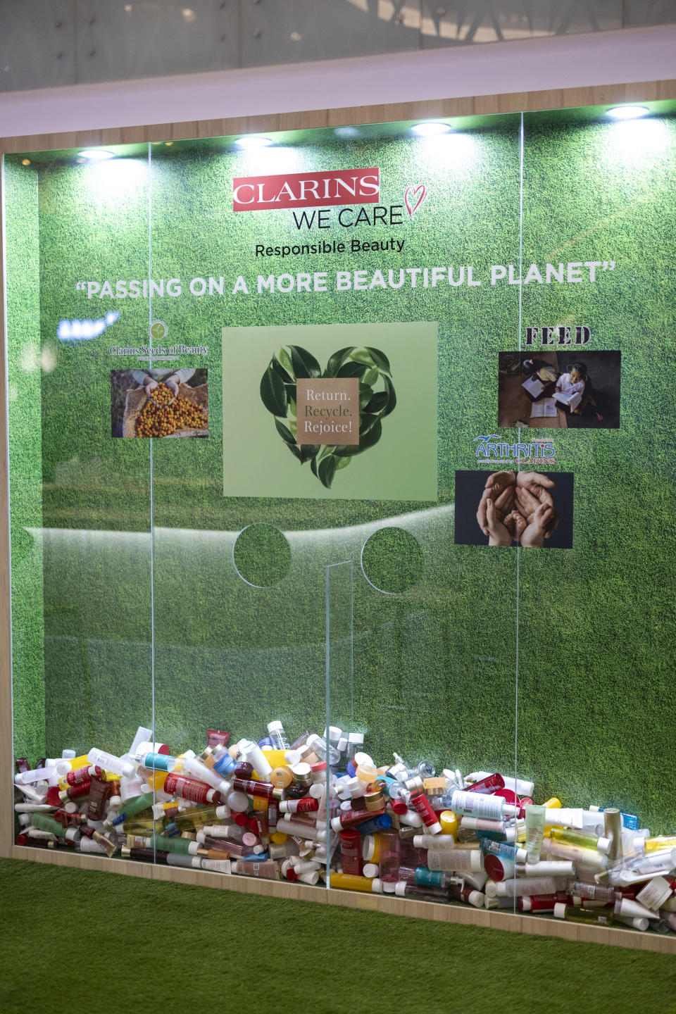 The Clarins Domaine pop-up at ION Orchard ends 7 May. PHOTO: Clarins