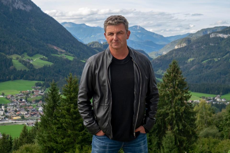 Hans Sigl spielt seit 2008 den "Bergdoktor". Es ist eine der langlebigsten Erfolgsserien des ZDF. (Bild: ZDF / Erika Hauri)