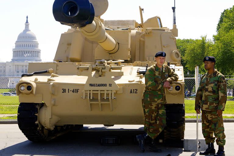 El 6 de enero de 2023, EE. UU. anunció $ 3 mil millones de dólares en asistencia militar para Ucrania, que según la Casa Blanca fue el paquete de ayuda más grande hasta la fecha. La asistencia incluye vehículos de combate de infantería Bradley