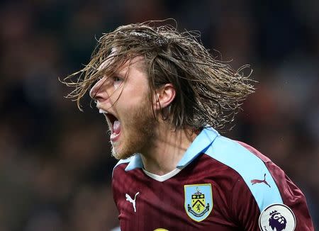 Britain Football Soccer - Burnley v Watford - Premier League - Turf Moor - 26/9/16 Burnley's Jeff Hendrick celebrates scoring their first goal Reuters / Scott Heppell