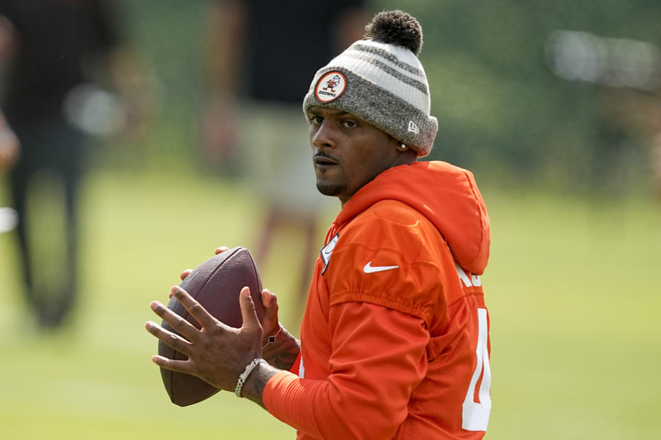 Deshaun Watson and the Browns are facing a 2023 season with a lot on the line.  (AP photo/Chris Carlson)