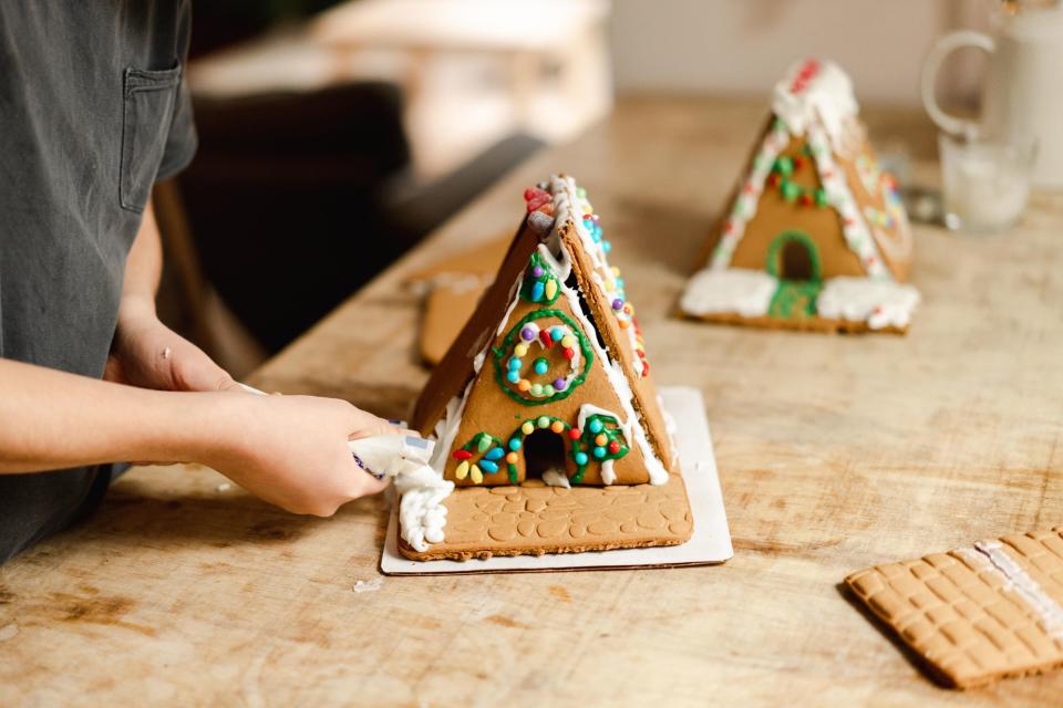 It's Not the Holidays Without Decorating These 7 Top-Rated Gingerbread Houses