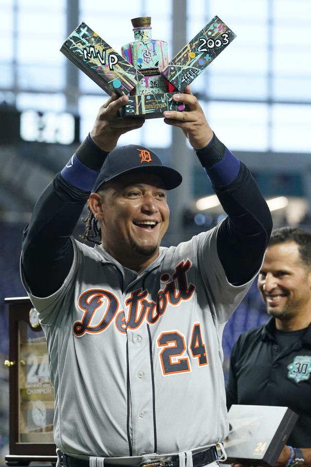 MIAMI, FL - JULY 28: Detroit Tigers designated hitter Miguel Cabrera (24)  tips his cap to fans during a pregame presentation to him before the game  between the Detroit Tigers and the