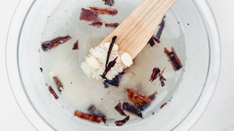 rice water with cinnamon and almonds