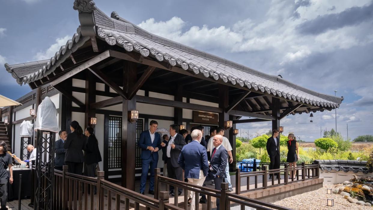 Exterior hanok house de LG