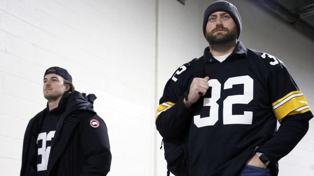 Mike Tomlin Says Pat Freiermuth Came Up With Idea For Team To Wear Franco  Harris' Jersey Pregame - Steelers Depot