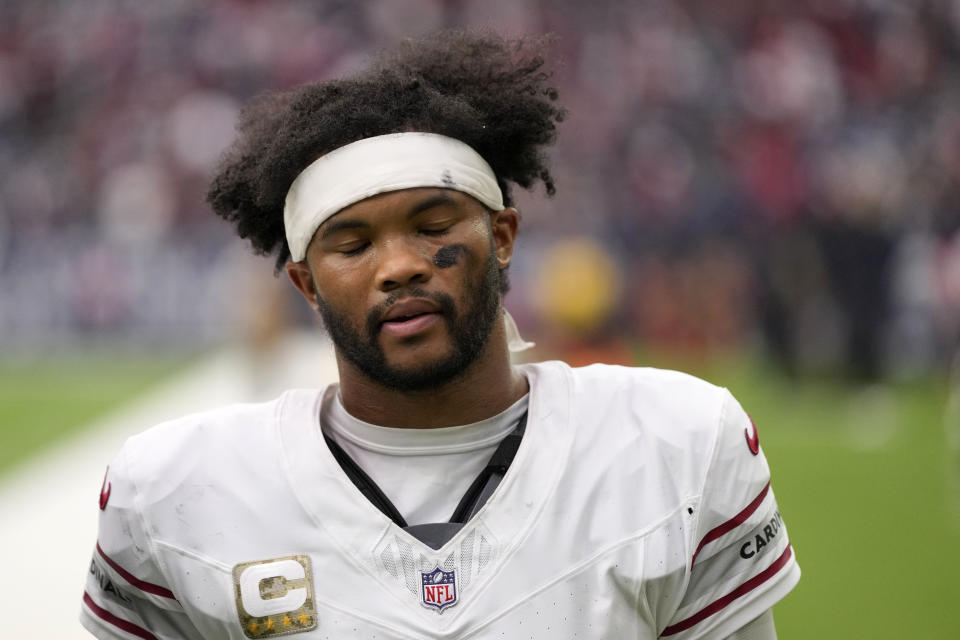 Arizona Cardinals quarterback Kyler Murray walks off the field after the team's NFL football game against the Houston Texans in Houston, Sunday, Nov. 19, 2023. (AP Photo/David J. Phillip)