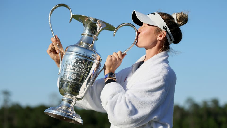 Korda brinda por la segunda especialización de su carrera.  -Andy Lyons/Getty Images