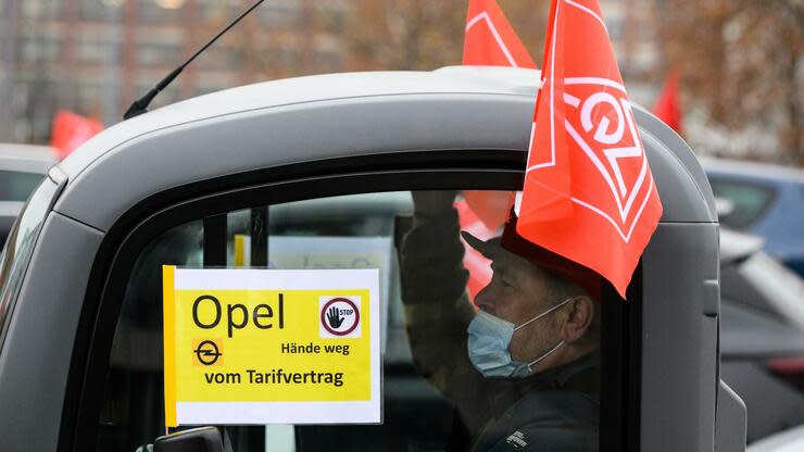 Der Stellenabbau sorgt in Rüsselsheim für Proteste. Foto: dpa