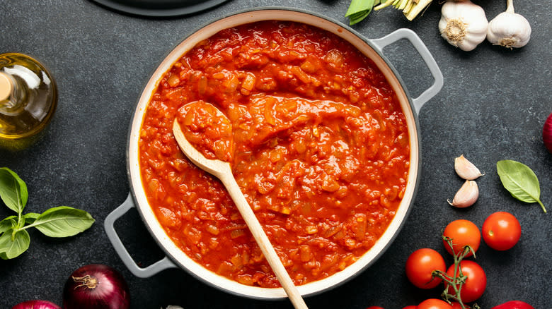 Chunky tomato sauce in sauce pot 