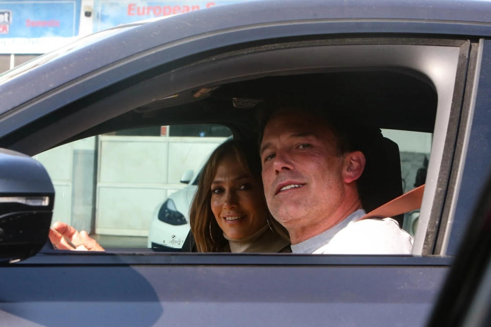 jennifer lopez and ben affleck in car