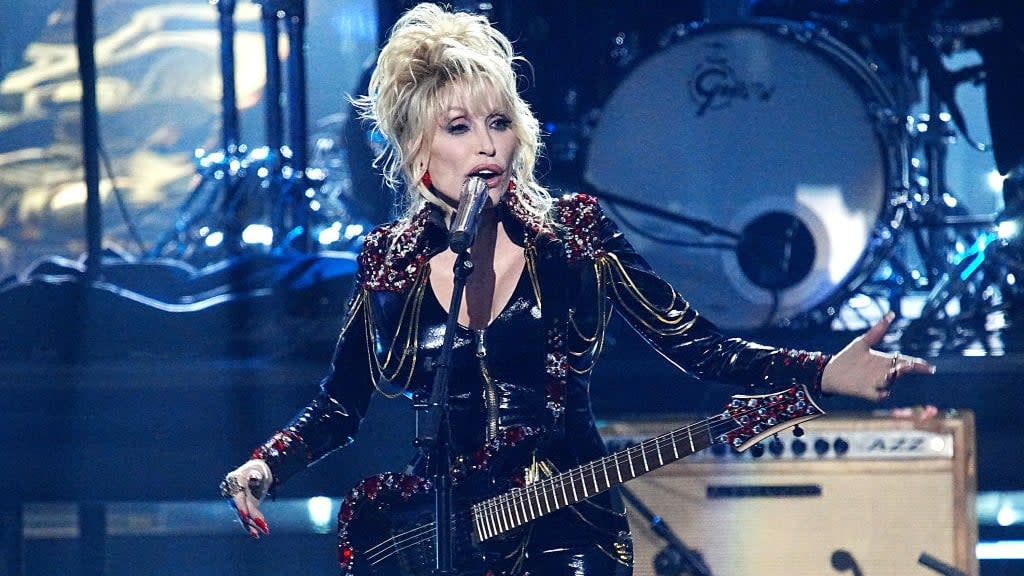Dolly Parton’s New Rock Album Will Feature Paul McCartney, Stevie Nicks & More