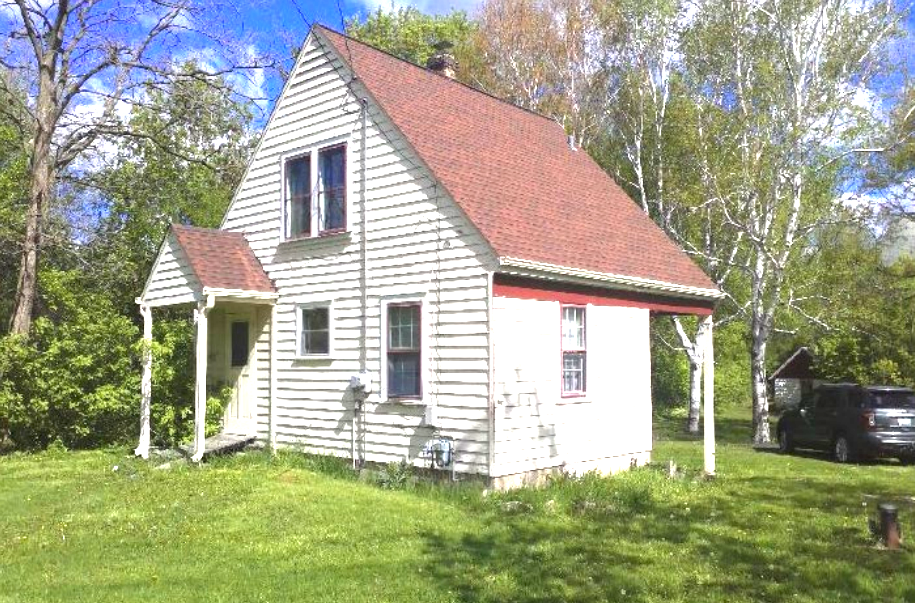 An effort is underway to possibly restore the Stelzer farmhouse in Greendale.