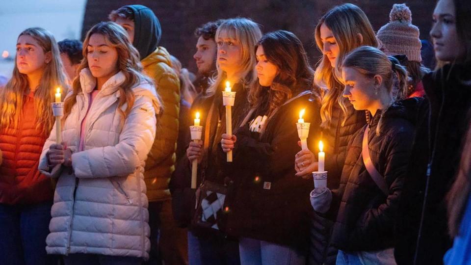 University of Idaho students and the community gathered for several candlelight vigils in remembrance of the lives lost. / Credit: Alamy