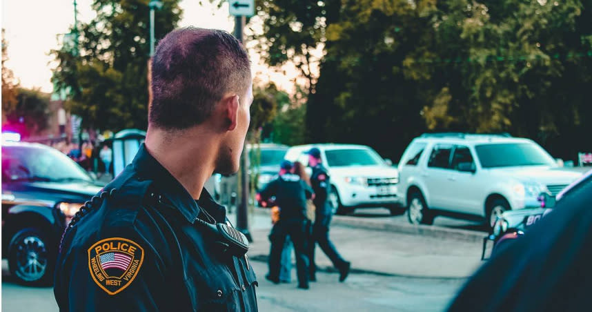 美國部分小鎮警力從缺，導致警察局紛紛關閉。（示意圖／Pixabay）