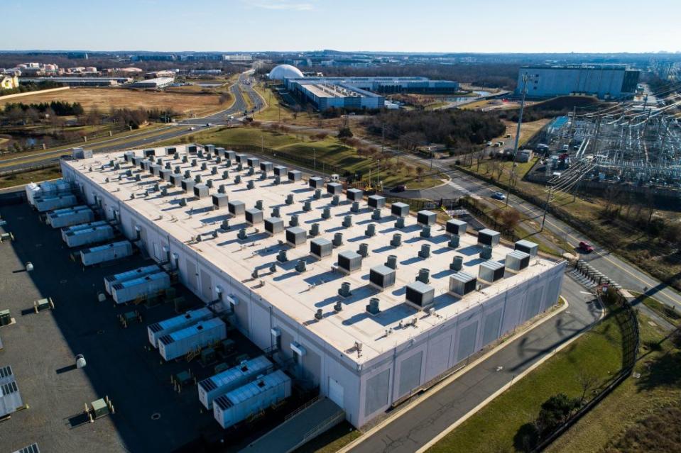 AWS’s data center in Ashburn, Va. As it stands, Virginia and Oregon receive roughly $4 of every $5 AWS spends on US infrastructure. JIM LO SCALZO/EPA-EFE/Shutterstock