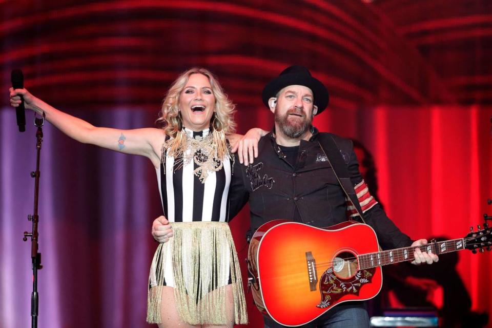 Sugarland performs in Ashwaubenon, Wisc., in 2018.