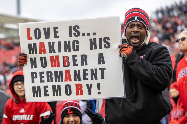 Lamar Jackson Reacts to Louisville Retiring His Jersey Number