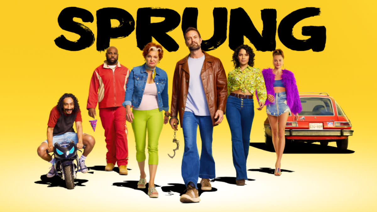 A newly released prisoner aims to turn his life around with the help of other former inmates in comedy series Sprung. (Prime Video/Freevee)