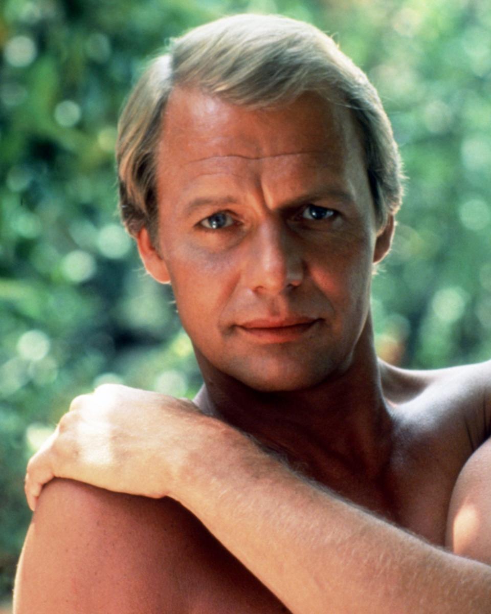 David Soul with arm over shoulder