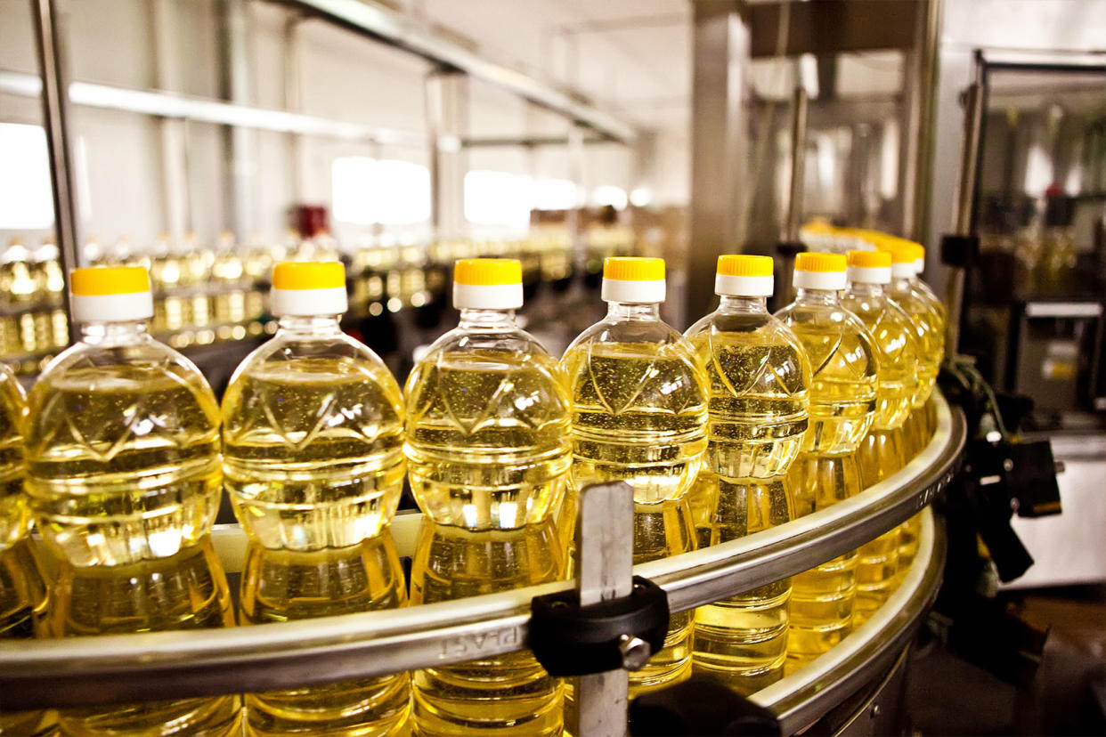 Factory production of cooking oils Getty Images/sarymsakov