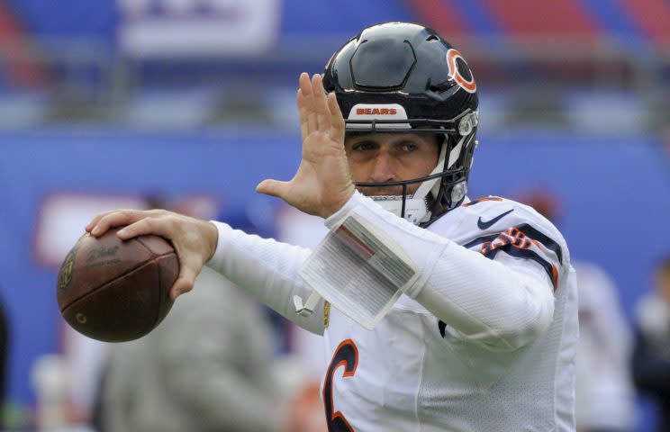 Jay Cutler is reportedly considering a career in broadcasting, could retire from NFL. (AP)
