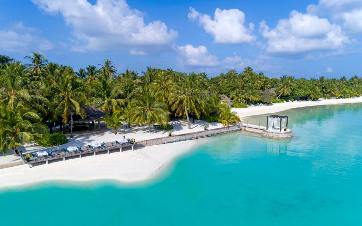 Maldives beach holidays cheap low-cost wizz air deal packages budget travel indian ocean - Chris McLennan/Sheraton Full Moon