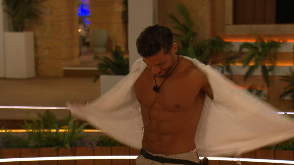 Davide is the first bombshell to hit the villa. (ITV)