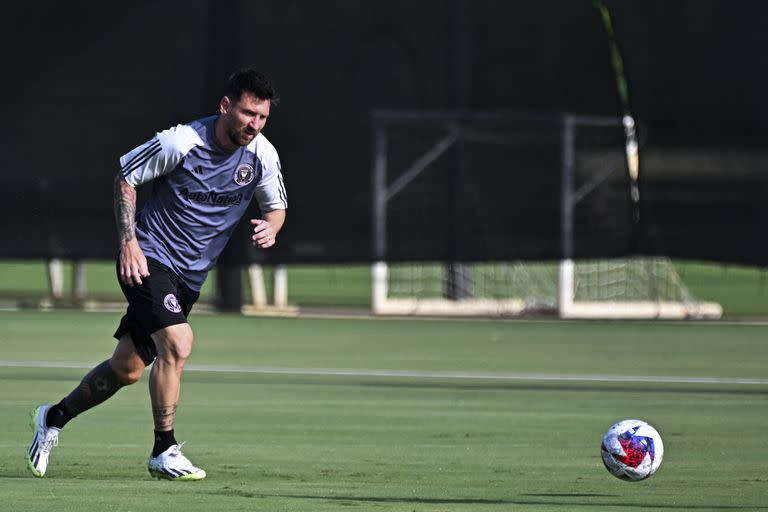 Messi en acción en la última práctica en Inter Miami, antes de su segundo partido.