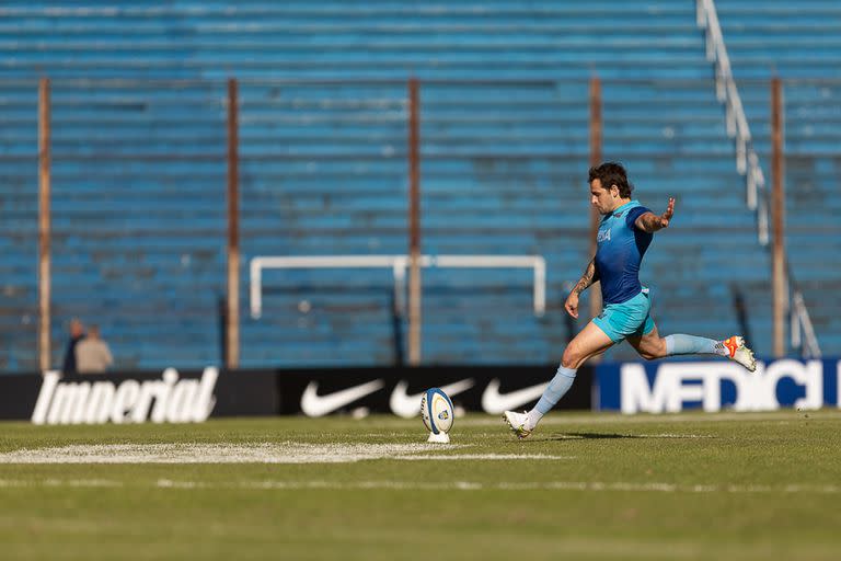 Sánchez ensaya patadas para el choque con Escocia; el tucumano es el máximo anotador de la historia de los Pumas.