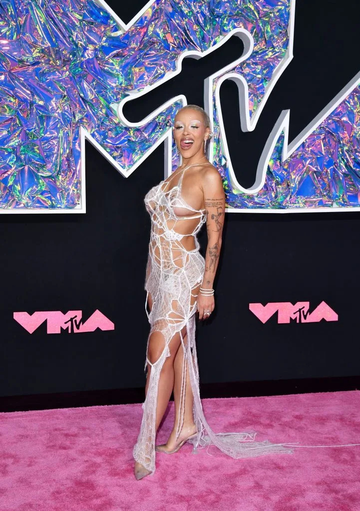 Doja Cat arrives at the MTV Video Music Awards 2023. (ANGELA WEISS/AFP via Getty Images)